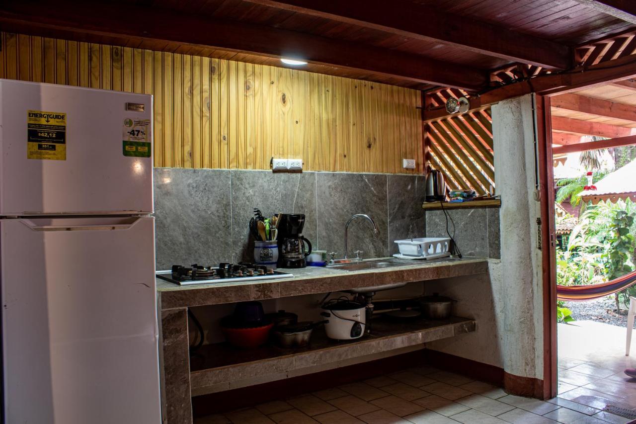 Chalet Y Cabinas Hibiscus Cahuita Buitenkant foto