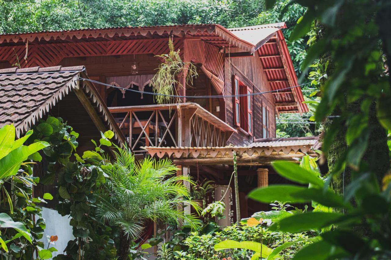 Chalet Y Cabinas Hibiscus Cahuita Buitenkant foto
