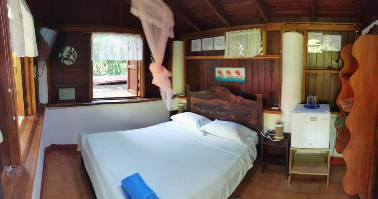 Chalet Y Cabinas Hibiscus Cahuita Buitenkant foto