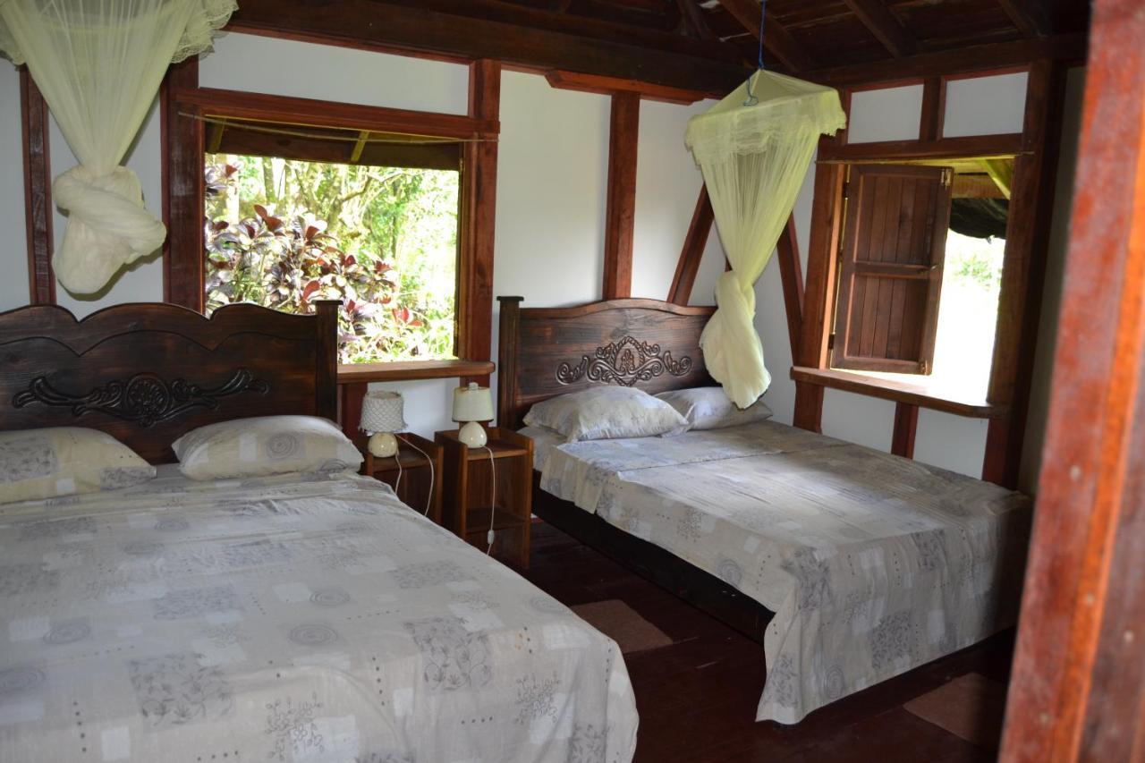Chalet Y Cabinas Hibiscus Cahuita Buitenkant foto