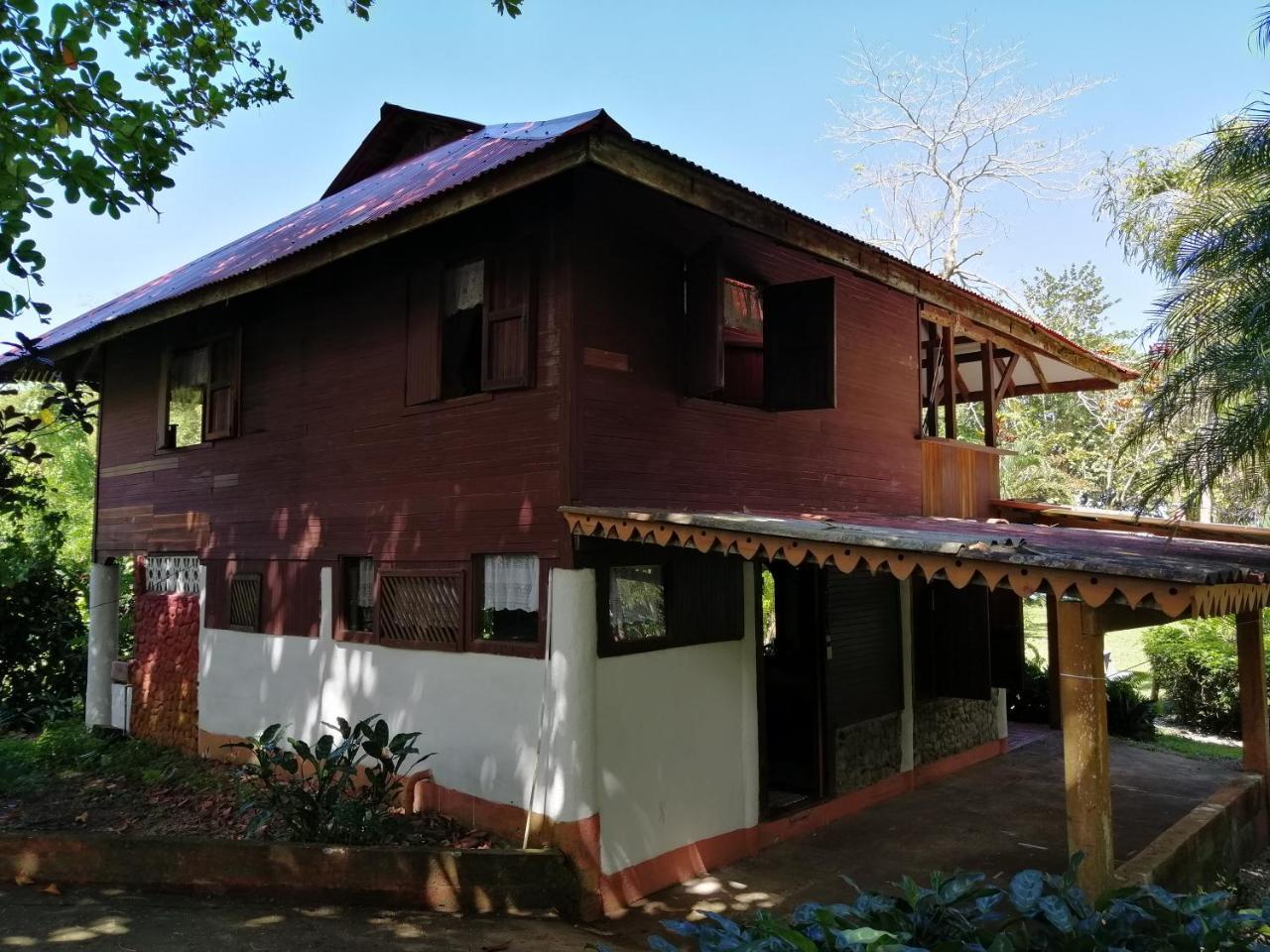 Chalet Y Cabinas Hibiscus Cahuita Buitenkant foto